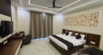 The Pink City Nest Room Type - Premium Double Room With Balcony