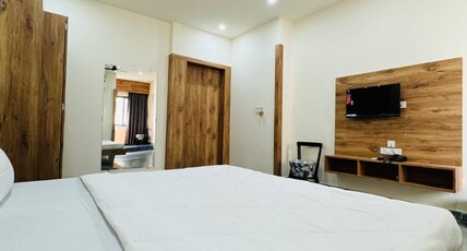 Aarambh Palace hotel and Spa Room Type - Standard Super Delux Room