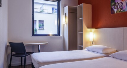 ibis budget Cannes centre ville Room Type - DOUBLE - Room with a large bed for 2 people