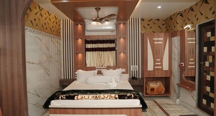 Lodge Indrapuri Room Type - PREMIUM SUITE ROOM