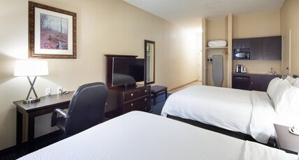 Holiday Inn Express Hotel & Suites Edson Room Type - 2 Queen Standard Mobility Accessible Roll In Shower