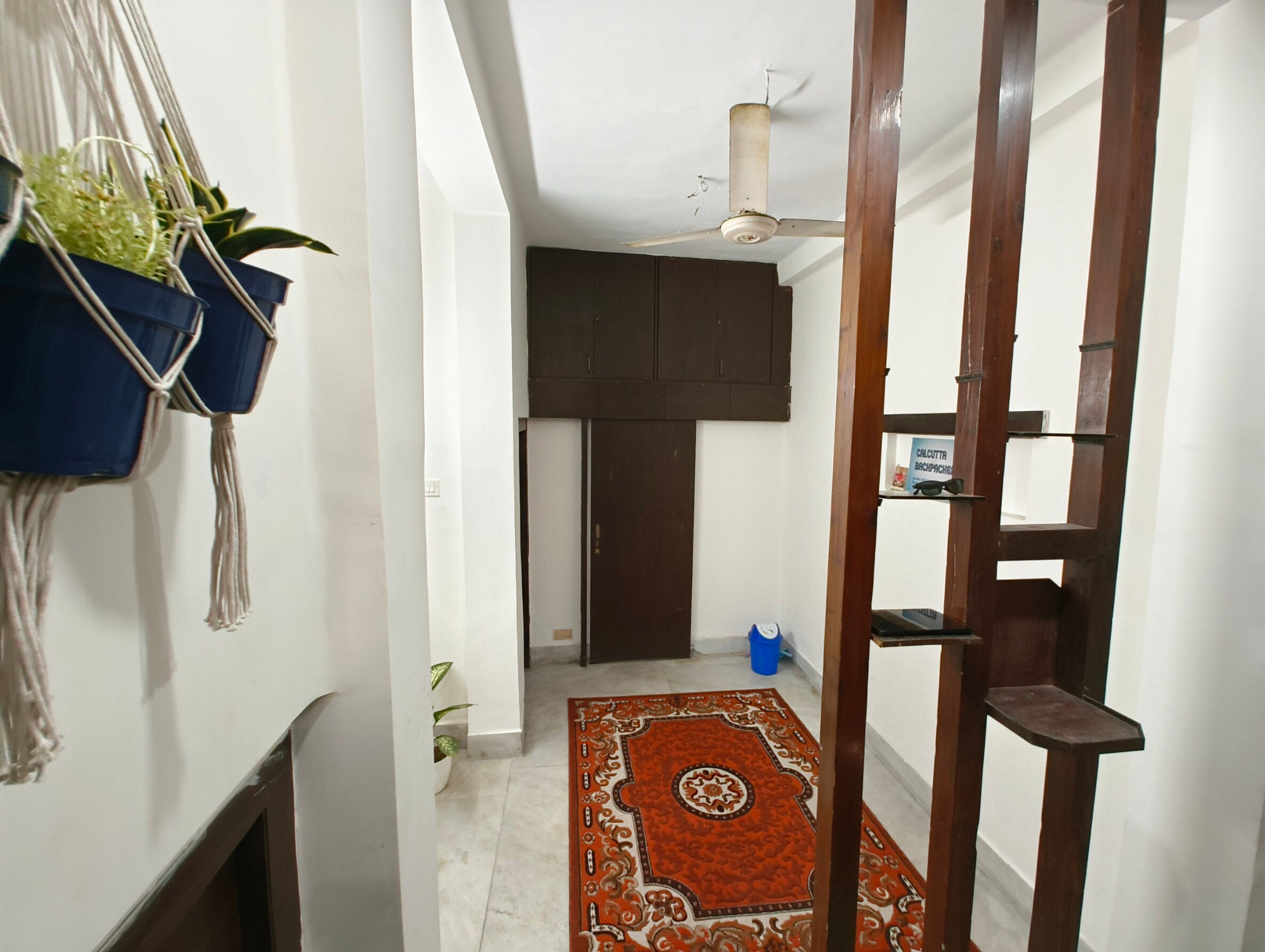 Calcutta Backpackers in South Kolkata - Tap to explore photos