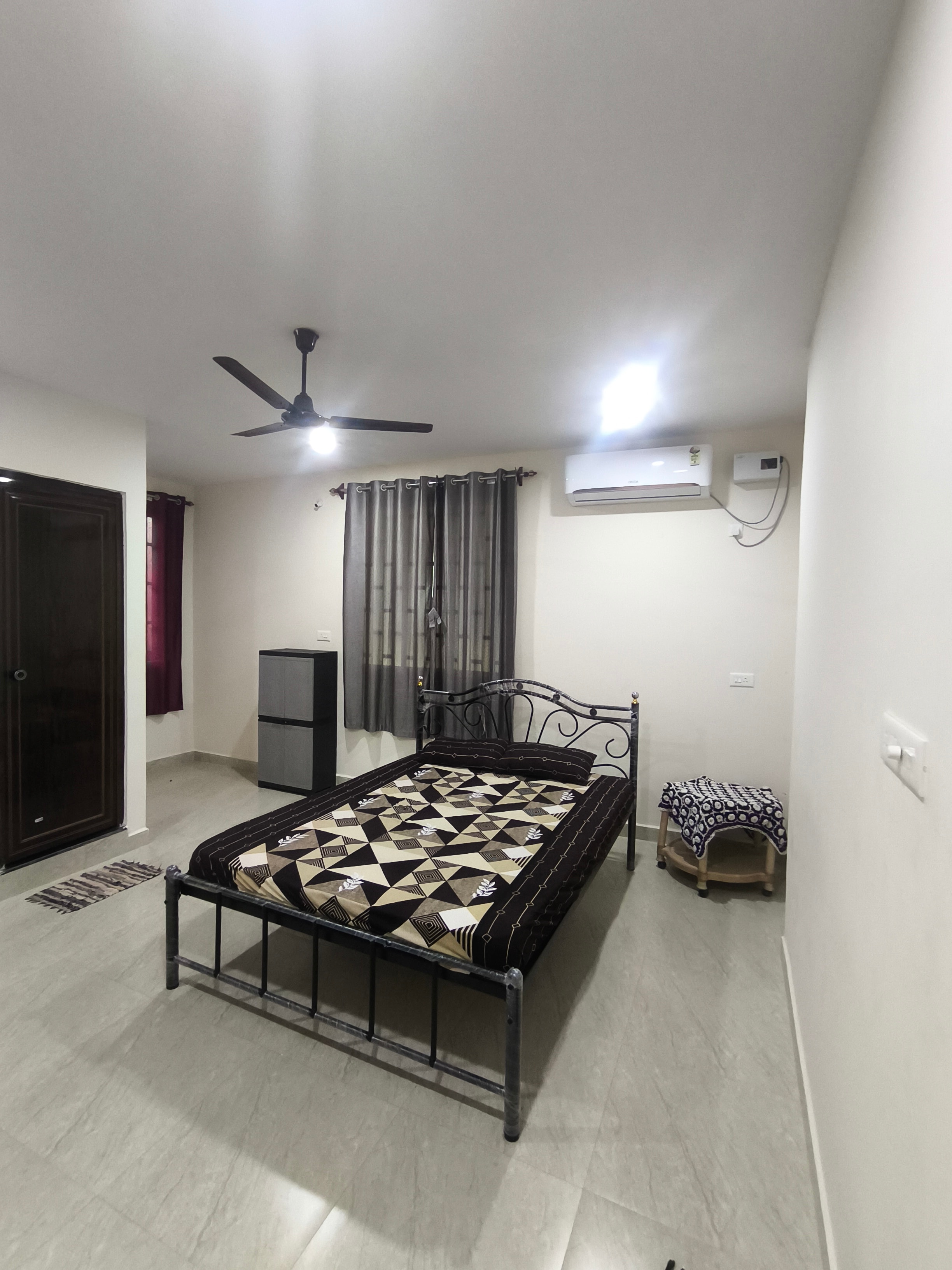 Well Maintained 1RK Studio Apartment For Rent - Tap to explore photos