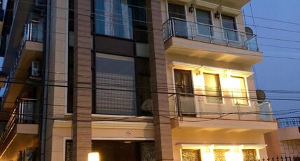 The Wildflower | Jacuzzi | Luxe Apartment Room Type - Wildflower By Ekstay