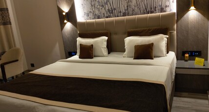 Hotel Sea N Rock Pure Veg Room Type - Deluxe Twin
