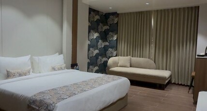Hariganga's The Lake Attitude Room Type - Premium Double Bed Room