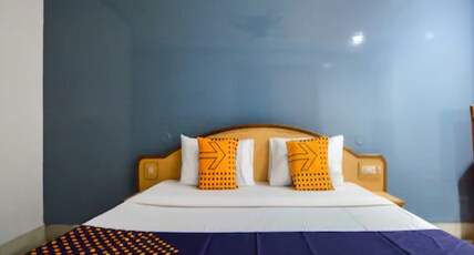 Hotel Emerald Height Room Type - spot on