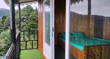 Niroulas Tea Cottage Room Type - Couples cottage