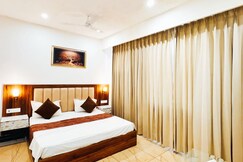 THE KAILASHA RESIDENCY