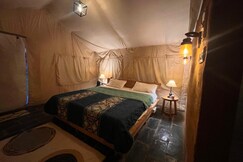 H2H - Glamping 2 tents | Bir Himachal by Homeyhuts