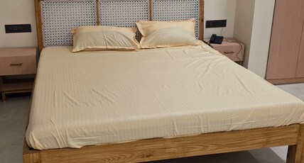 Paras Home Stay Room Type - Standard 204