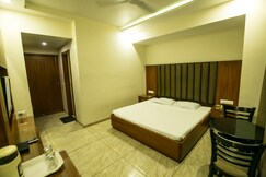 Hotel Surya