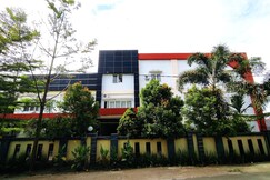 Hotel O Wisma Syariah Lahundape