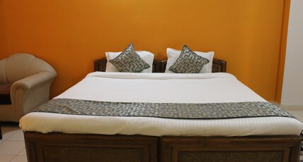 HOTEL ARHAM INN Room Type - Non AC Room