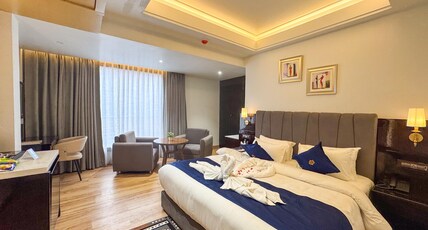The Fortunaa Avenue Room Type - Premium King Room