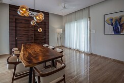 Stayvista | Entire 4 BHK Villa Azul