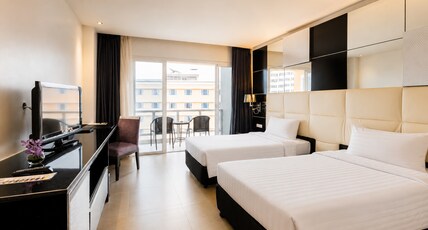 Nova Platinum Hotel Room Type - Grand Deluxe Twin with Balcony (Executive Wing) Nova Platinum Hotel Room Type - Grand Deluxe Twin with Balcony (Executive Wing)