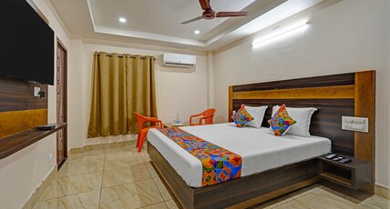 FabHotel Surya International Room Type - Deluxe Room