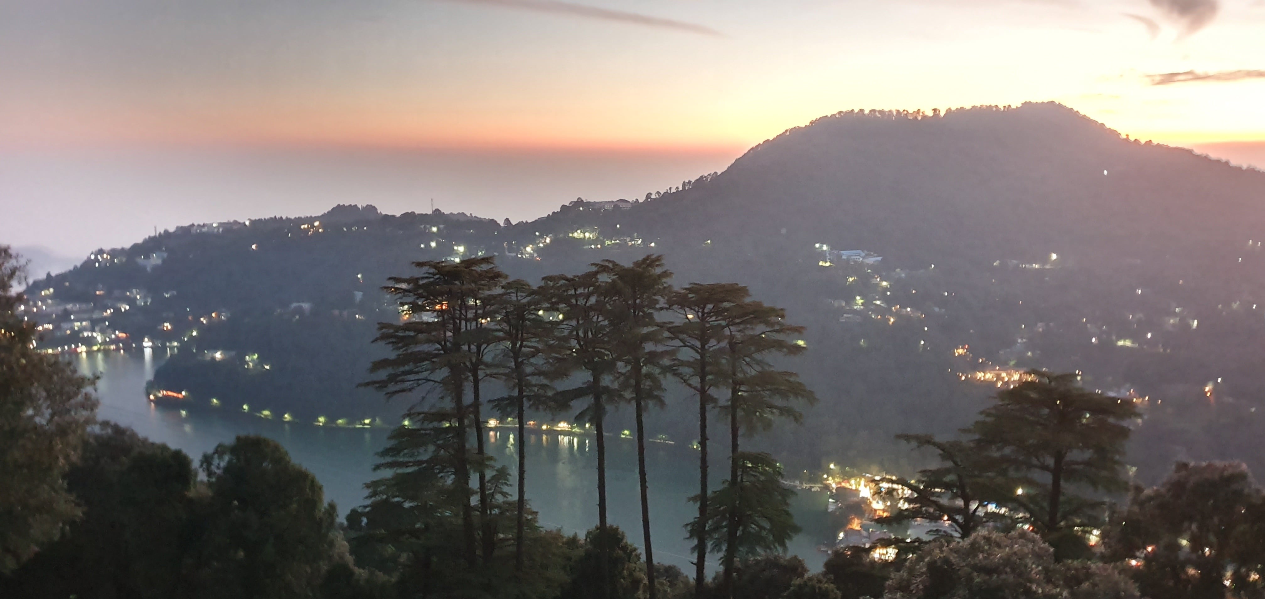 Hotel Naini View - Tap to explore photos