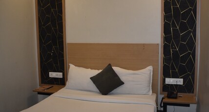 MAP HOTEL Room Type - Luxury Room with Air Conditioning