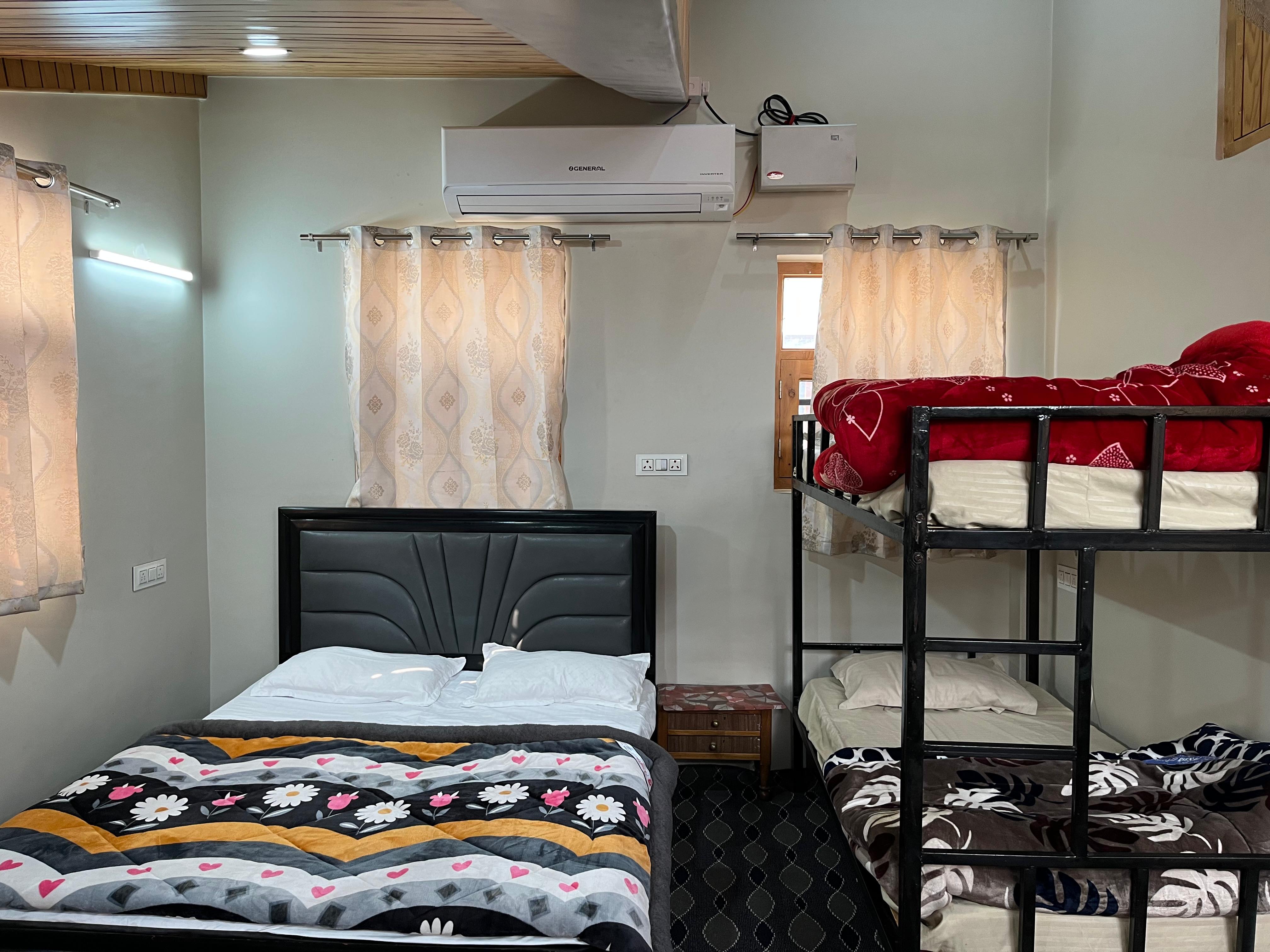 Mountain Vista Inn | 5 Mins Walk to Dal Lake | Hot & Cold AC - Tap to explore photos