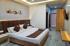 FabHotel Suraj Palace