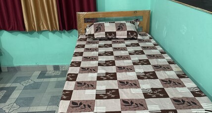 SHSISH KAMAL HOMESTAY & HOTEL Room Type - Deluxe Room 3