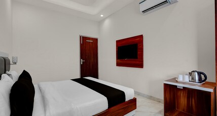 Super Collection O Kharar Bus Terminal Formerly HotelKamboj Room Type - Classic