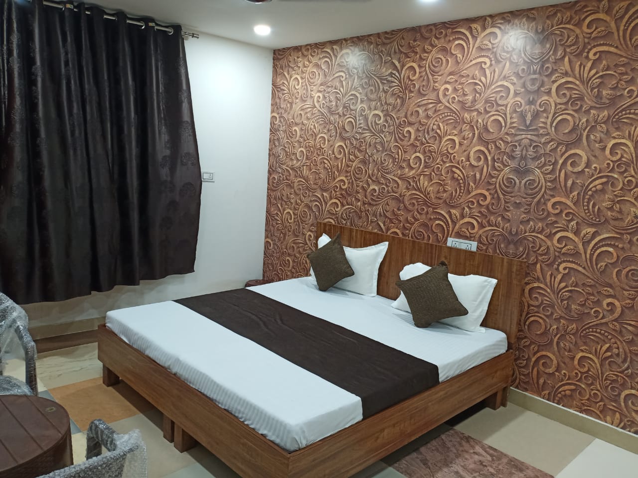 Harman Heritage guest house - Tap to explore photos