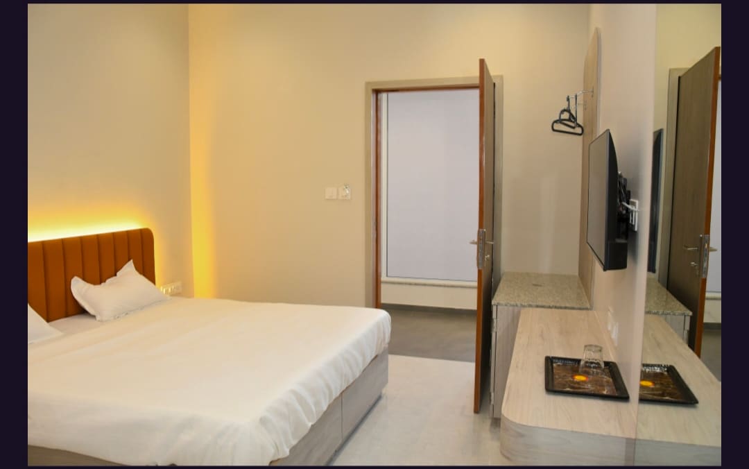 Ekta Resturant - Tap to explore photos