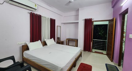 Skylounge Residency Room Type - Deluxe Family Triple Sharing Room