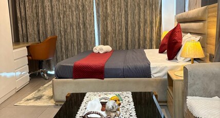 Vellostay Supernova Noida Room Type - Bedroom