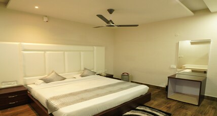 Mittal Hotel Room Type - Deluxe Room