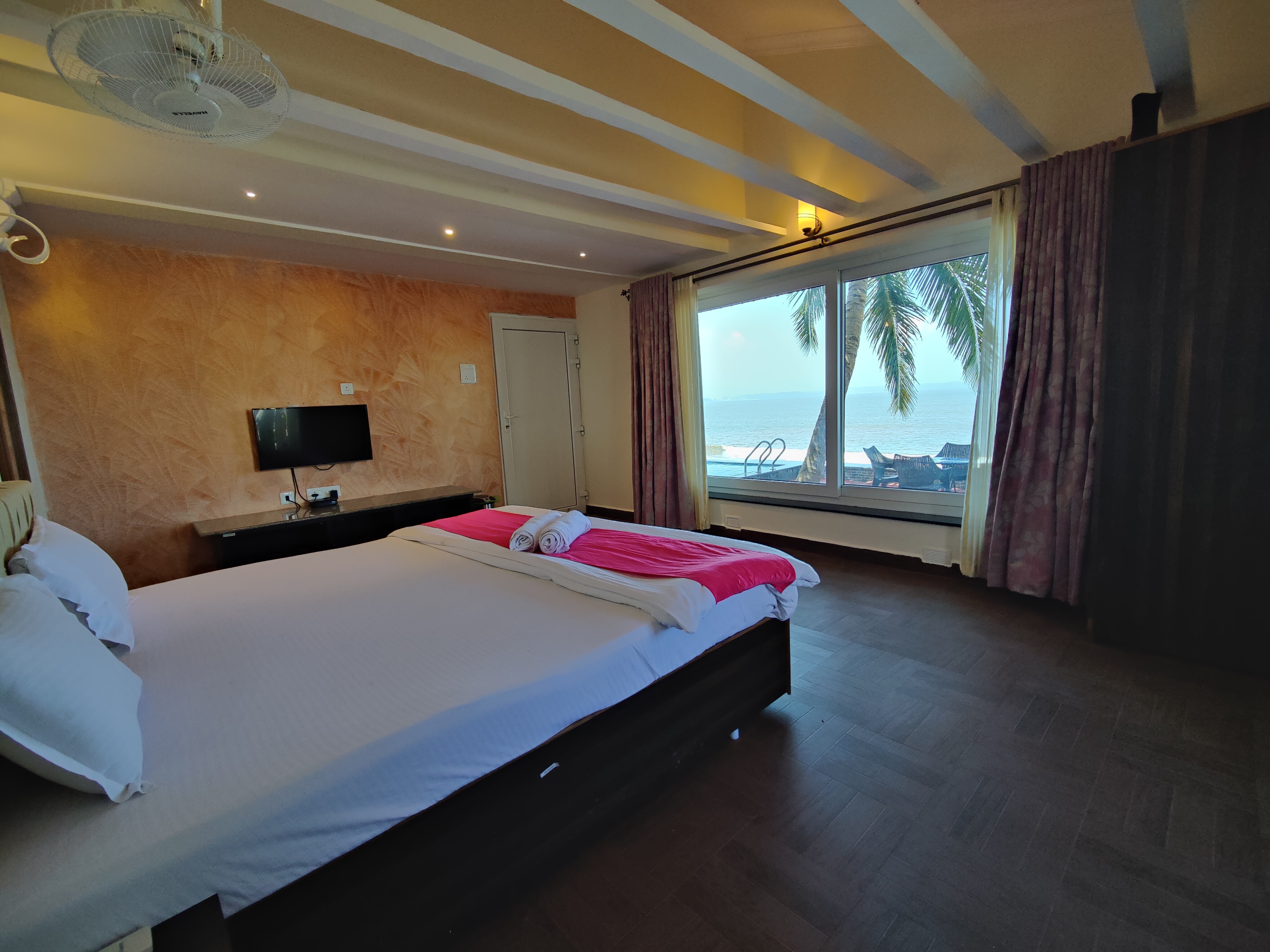 The Beach Villa Goa |Entire 2 BHK Villa - Tap to explore photos