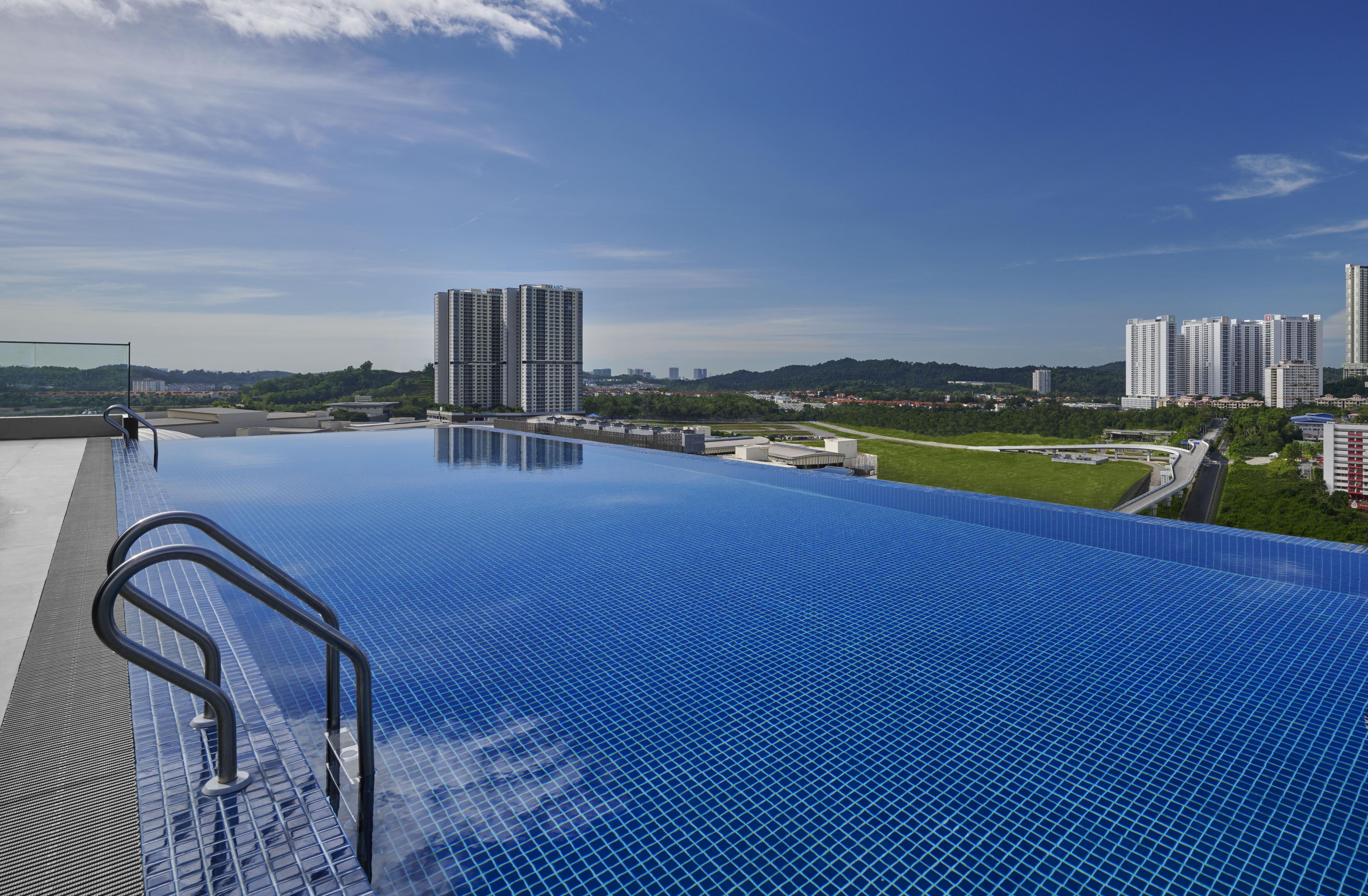 Hyatt Place Kuala Lumpur Bukit Jalil - Tap to explore photos