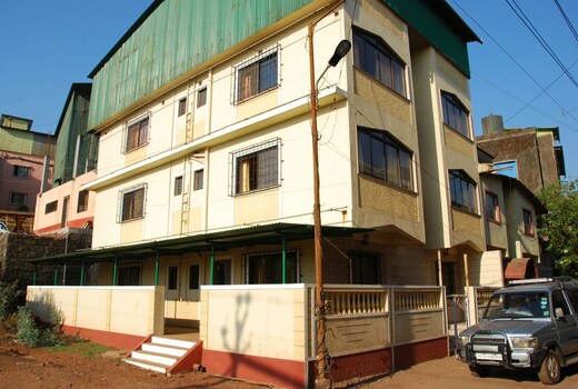 Hotel Shanti Palace