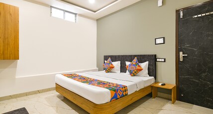 FabHotel Paradise Inn Room Type - Deluxe Room