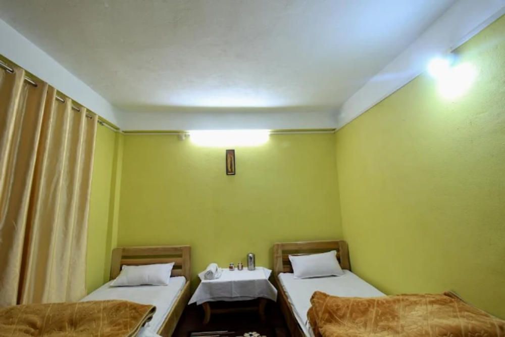 Easy Inn Homestay - Tap to explore photos