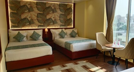 HOTEL CENTRAL TREE Room Type - SUITE