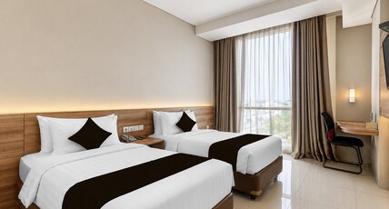 Sunday Hotel Antero Jababeka Room Type - Deluxe Twin Room
