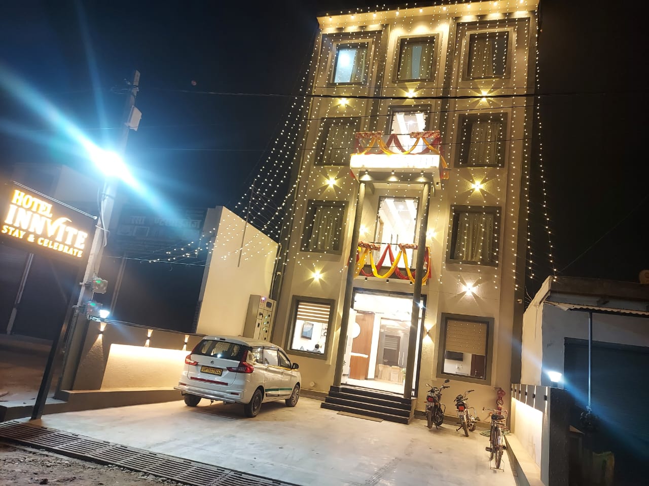 Hotel Innvite - Tap to explore photos