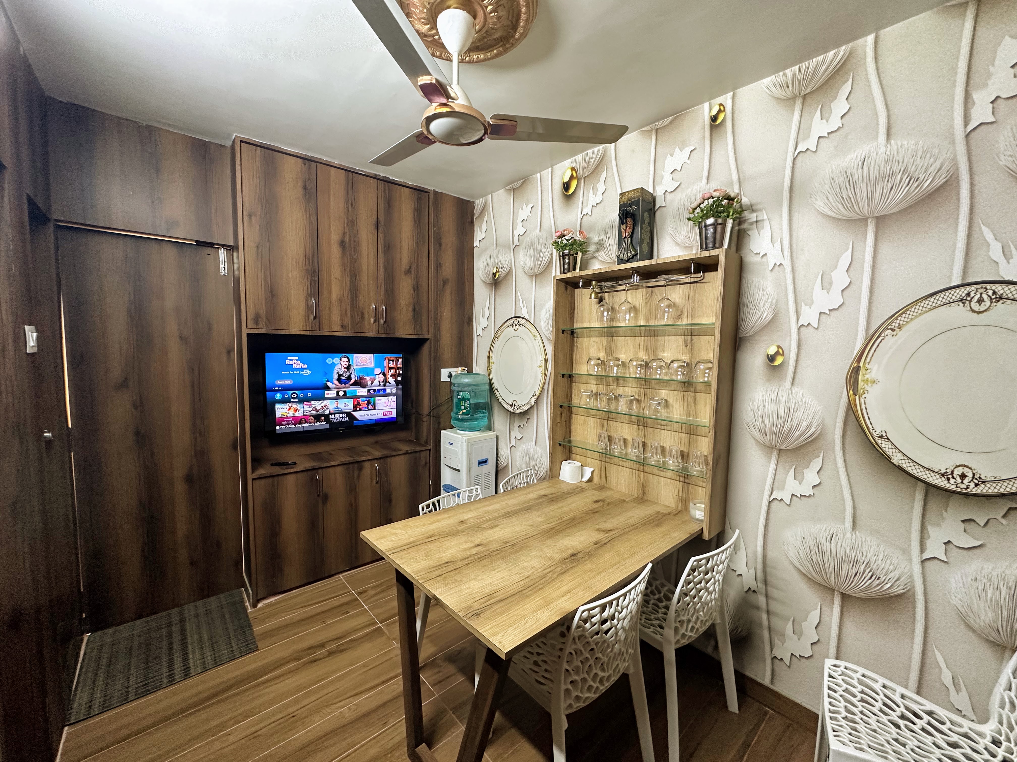 BMS Guest House - Tap to explore photos