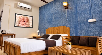 AppleLand City Room Type - Standard Room