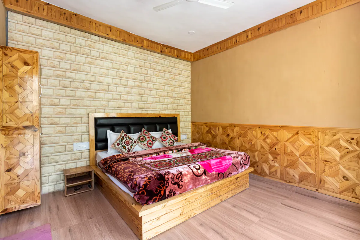 Jibhi Trout Homestay Room Type - GARDEN VILLA DELUXE ROOM
