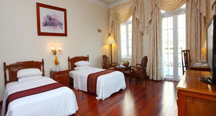 Continental Saigon Hotel Room Type - Opera View Room