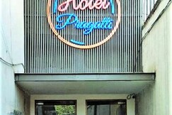 Hotel Pragatti