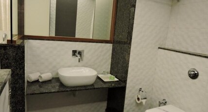 Kalyans Hotel Room Type - SUITE