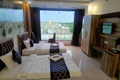 RJ ROYAL HOTEL