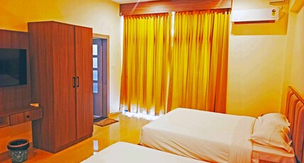 Kamaths Yellow Sapphire Room Type - Quad Room NON AC