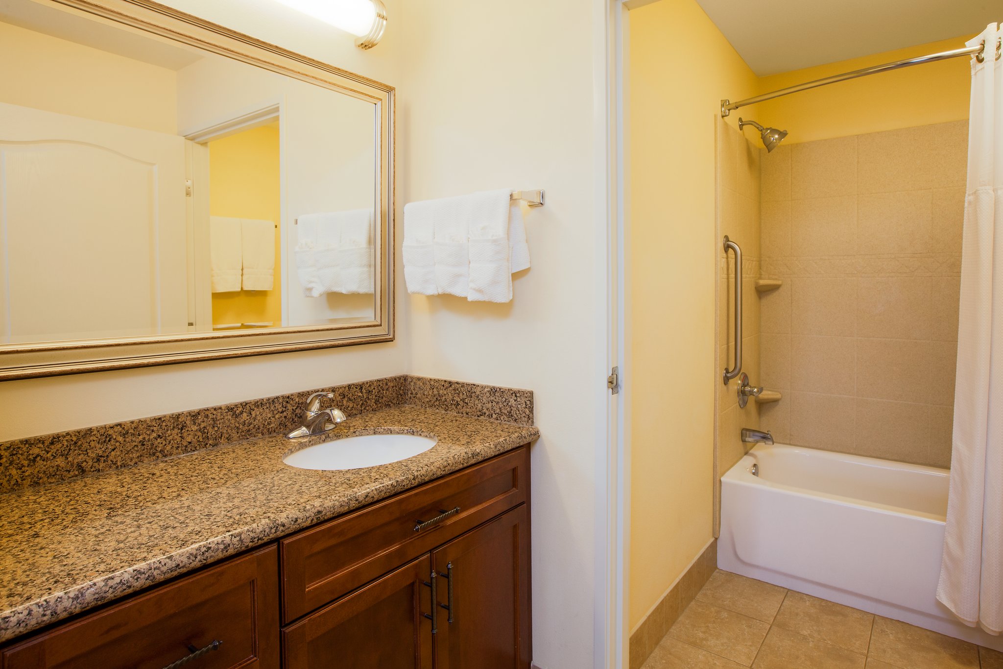 Staybridge Suites El Paso Airport - Tap to explore photos